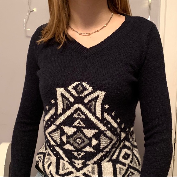 winter patterned sweater - Picture 2 of 3